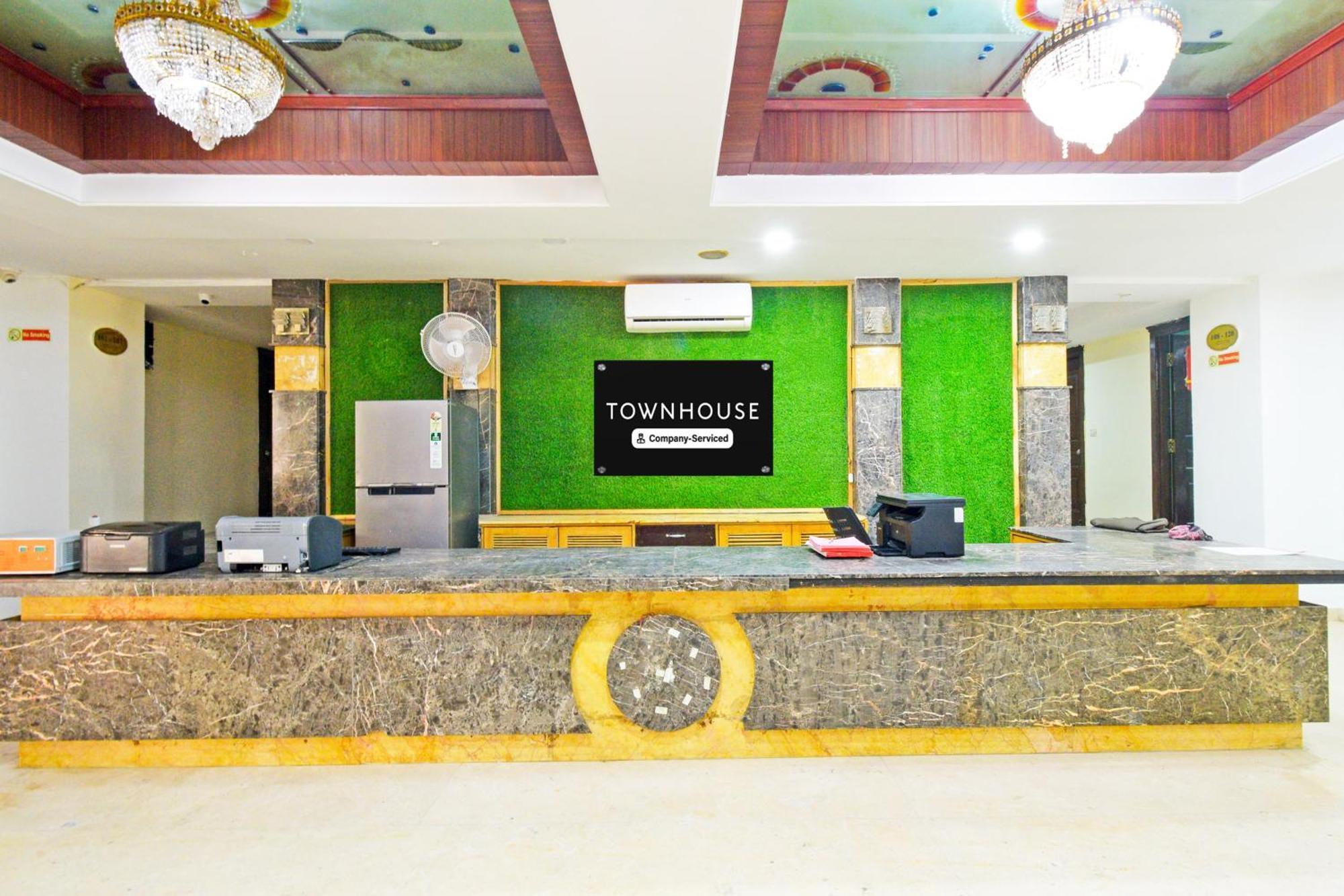 Super Townhouse Ameerpet Balkampet Road Haydarabad Dış mekan fotoğraf