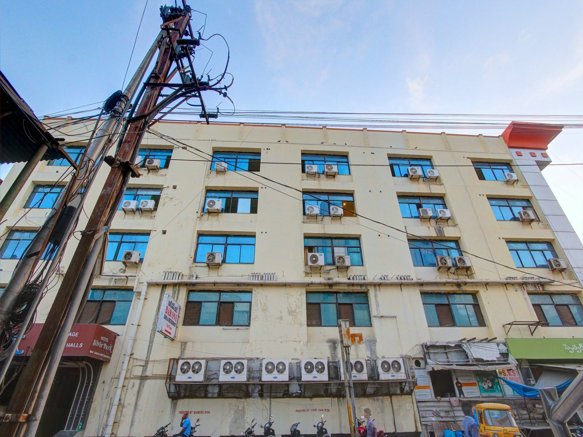 Super Townhouse Ameerpet Balkampet Road Haydarabad Dış mekan fotoğraf